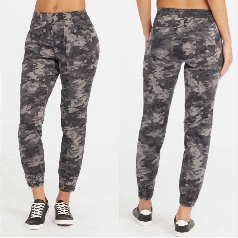 Spanx Women's L Stretch Twill Camo Jogger Pants Gray Multi‎ Casual Gorpcore